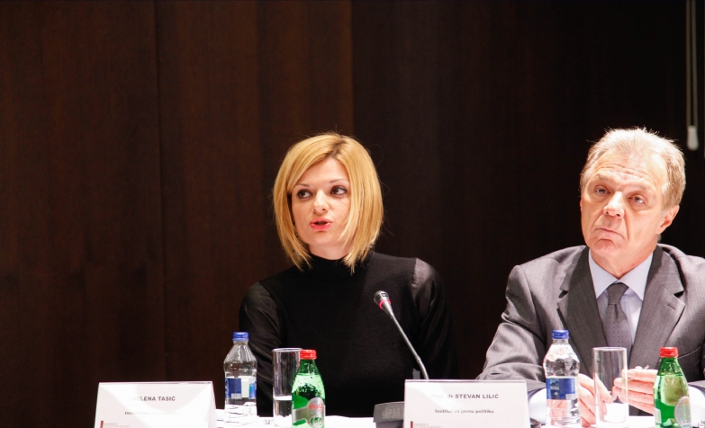 Selena Tasić, programska menadžerka i Stevan Lilić, predsednik Upravnog odbora Insituta za javnu politiku u Podgorici.